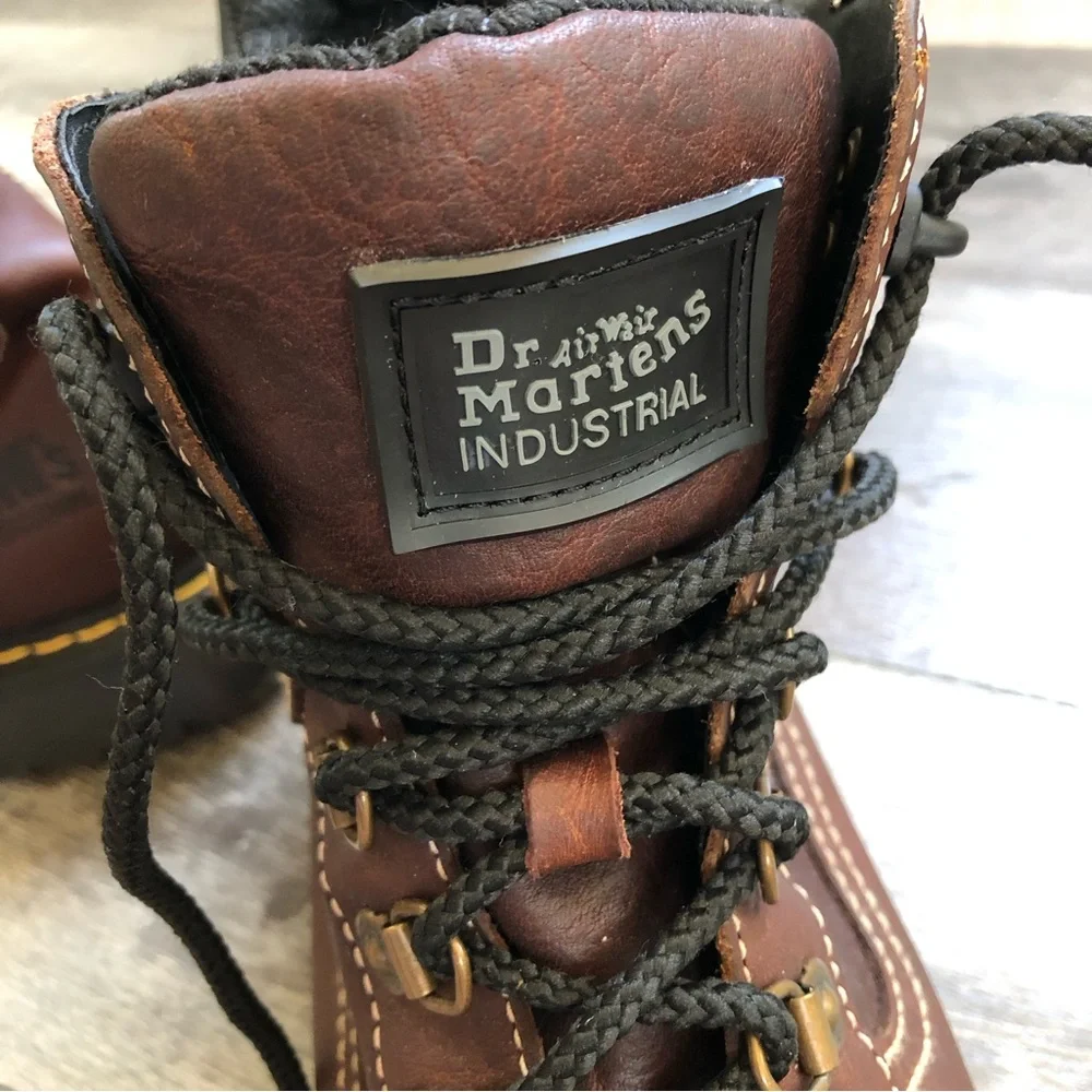 Men's Brown Leather Work Boots - Lace-Up Safety Style